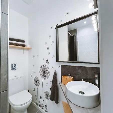 Sky - Gite Meuble Drome - Terrasse, Parking & Wifi - Ecolodgite Guest house
