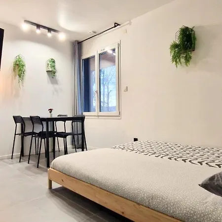Sky - Gite Meuble Drome - Terrasse, Parking & Wifi - Ecolodgite Guest house