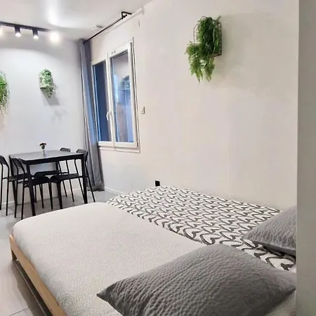 Guest house Sky - Gite Meuble Drome - Terrasse, Parking & Wifi - Ecolodgite 4*