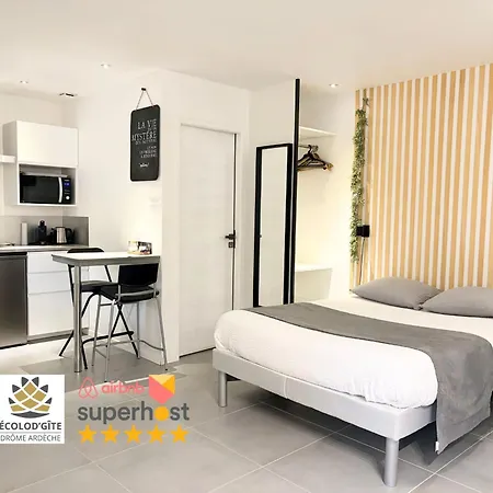 Sky - Gite Meuble Drome - Terrasse, Parking & Wifi - Ecolodgite 4*