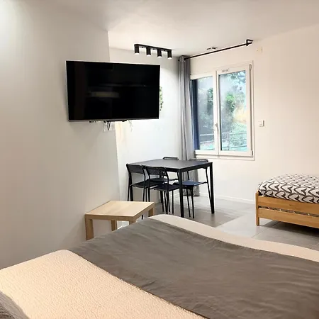 Sky - Gite Meuble Drome - Terrasse, Parking & Wifi - Ecolodgite Guest house
