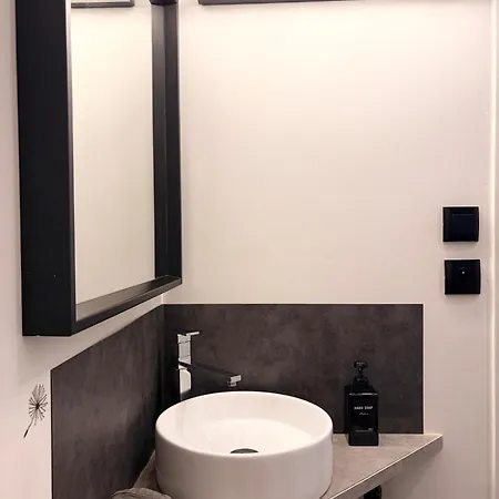 Guest house Sky - Gite Meuble Drome - Terrasse, Parking & Wifi - Ecolodgite